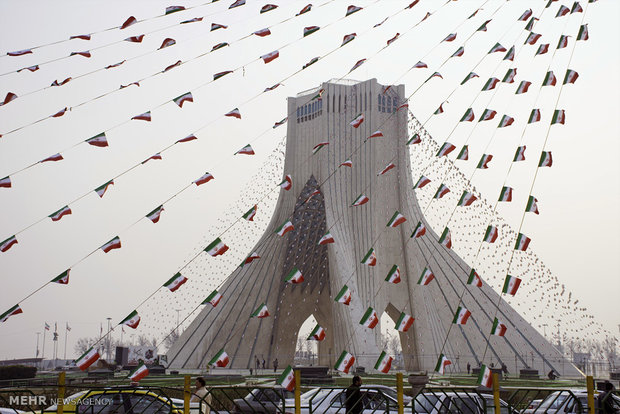 11 Şubat öncesi Tahran'dan kareler