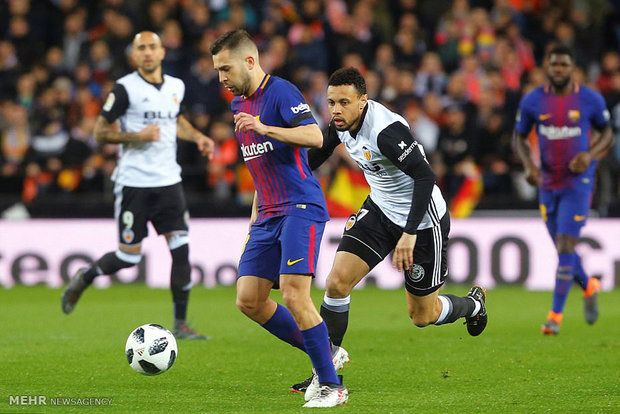 دیدار تیم های فوتبال والنسیا و بارسلونا‎