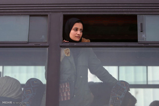 تجمع هزاران فلسطینی در گذرگاه رفح