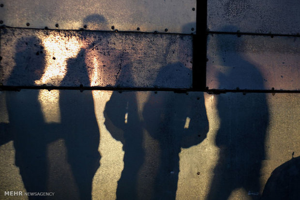 تجمع هزاران فلسطینی در گذرگاه رفح