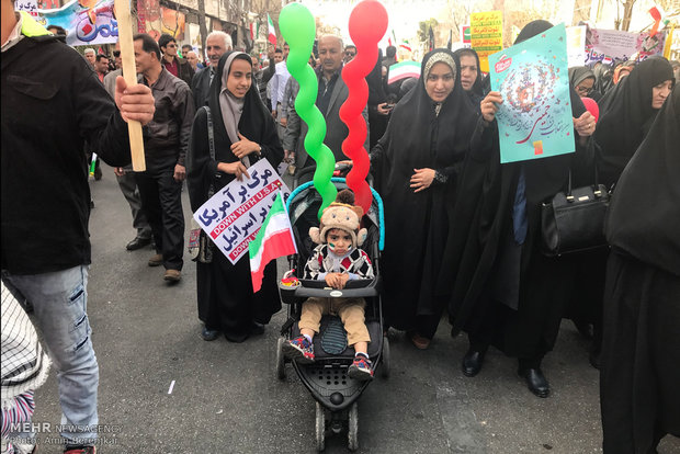 İran’daki 11 Şubat yürüyüşlerinden kareler-1