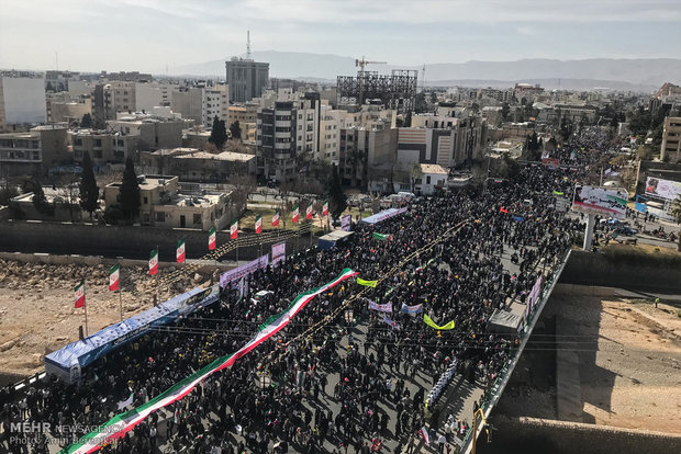 İran’daki 11 Şubat yürüyüşlerinden kareler-1
