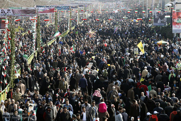 راهپیمایی تماشایی بیست و دوم بهمن