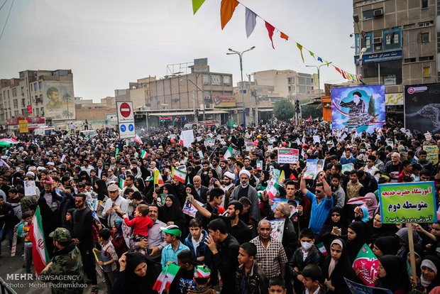 همدانی‌ها برگ زرین دیگری به دفتر انقلاب افزودند