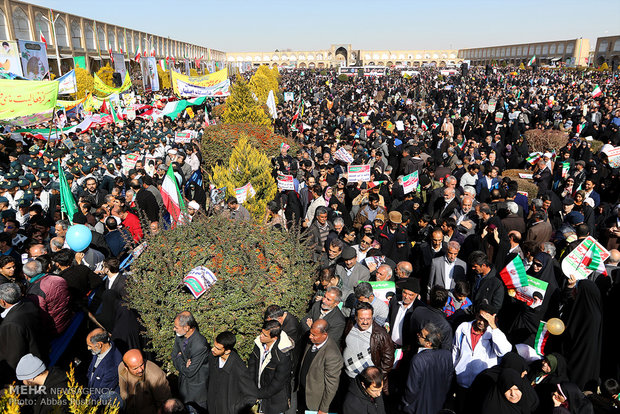 İsfahan’daki 11 Şubat yürüyüş töreninden görüntüler