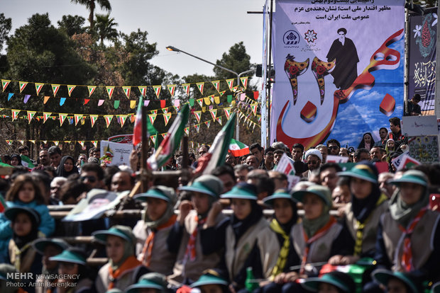 راهپیمایی یوم الله ۲۲ بهمن در شیراز