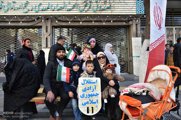 راهپیمایی یوم الله ۲۲ بهمن در مشهد