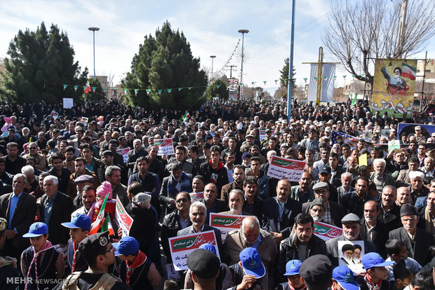 راهپیمایی یوم الله ۲۲ بهمن در شهرضا - محمد مهدی ملکی