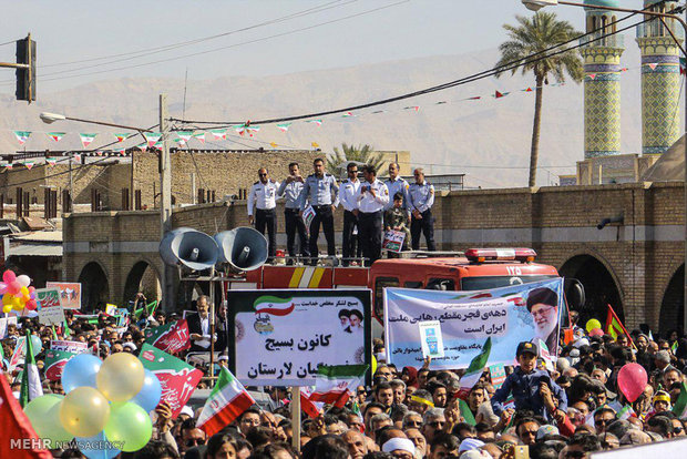 راهپیمایی یوم الله ۲۲ بهمن در لارستان - علی یگانه لاری