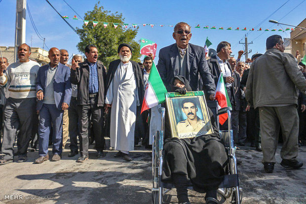 راهپیمایی یوم الله ۲۲ بهمن در لارستان - علی یگانه لاری
