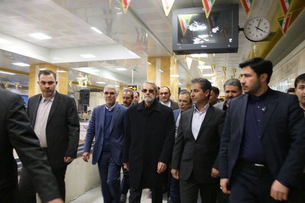 ایستگاه مترو شیراز با حضور علی لاریجانی افتتاح شد