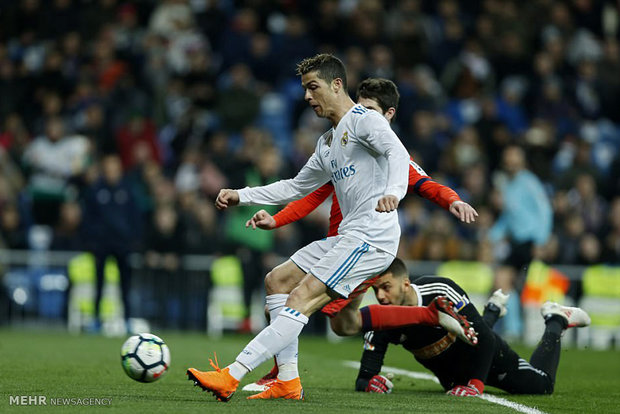 دیدار تیم های فوتبال رئال مادرید و رئال سوسیداد‎ 