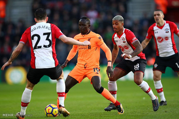 دیدار تیم های فوتبال ساوتهمپتون و لیورپول