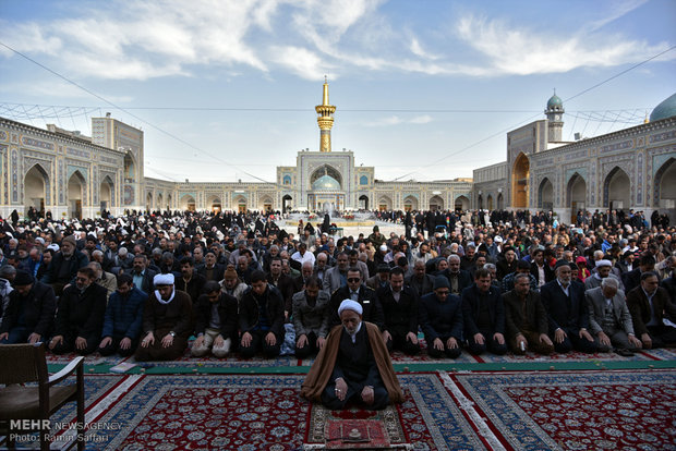 مشہد مقدس میں 2 ملین زائرین پہنچ گئے 