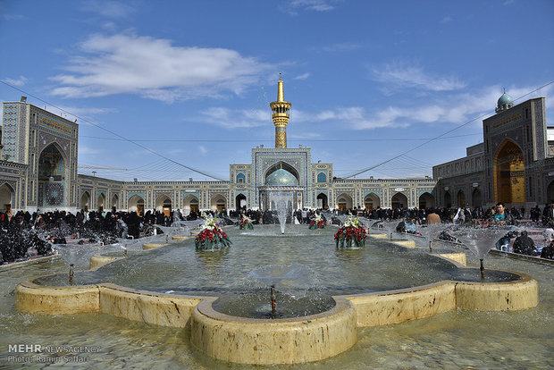 اقامه نماز باران در صحن حرم رضوی‎