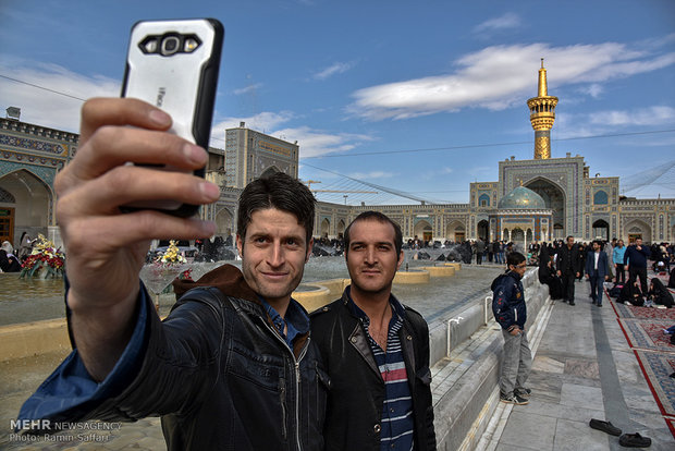 اقامه نماز باران در صحن حرم رضوی‎