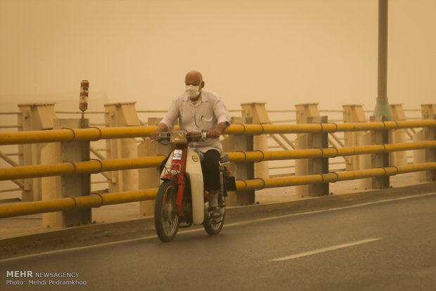 هوای ۱۳ شهر خوزستان آلوده است