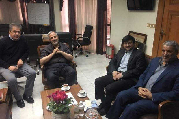 نشست نمایندگان انجمن ورزشی نویسان با عضو شورای شهر 