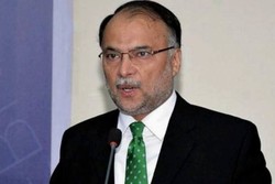 پاکستان کے سابق وزیر داخلہ کا نام ایگزٹ کنٹرول لسٹ میں شامل