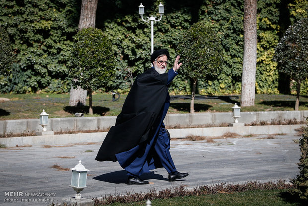 حاشیه جلسه ی هیئت دولت