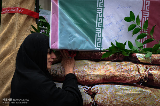 تشییع پیکر 9 شهید گمنام دوران دفاع مقدس