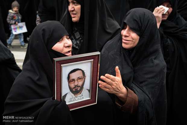 تشییع پیکر 9 شهید گمنام دوران دفاع مقدس