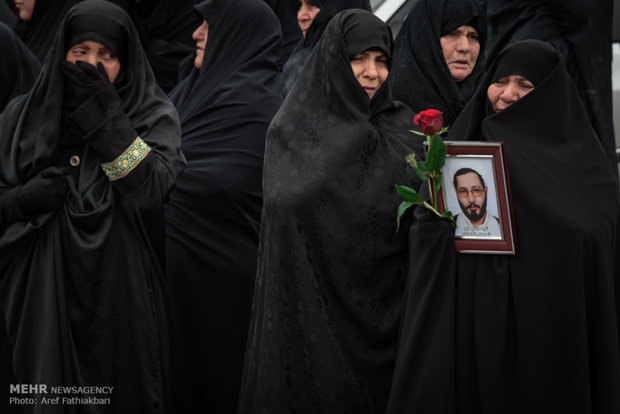 تشییع پیکر 9 شهید گمنام دوران دفاع مقدس