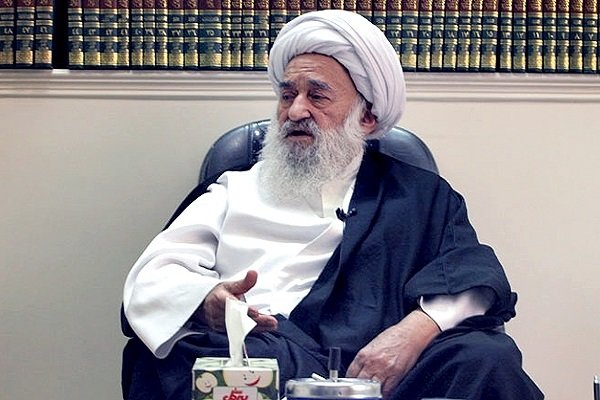 آیت الله نصرالله شاه آبادی در بیمارستان بستری شد