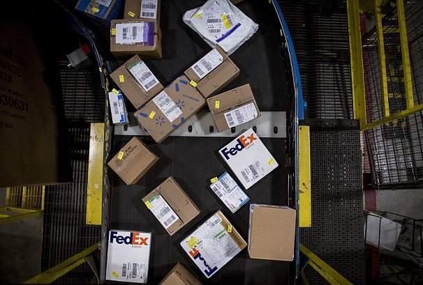 اطلاعات ۱۱۹ هزار مشتری یک شرکت پستی فاش شد فداکس