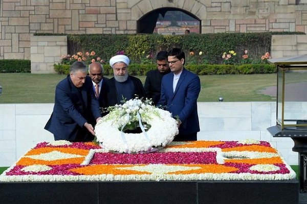 Pres. Rouhani pays tribute to India’s political, spiritual leader Gandhi