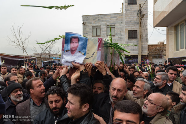 تشييع پيكر شهيد محمد كاووسي شهید گرانقدر کشتی سانچی