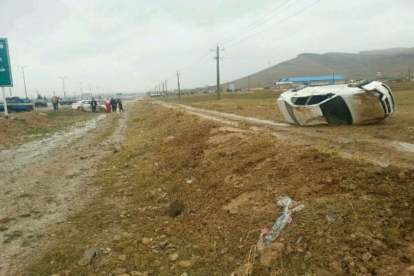 فوت مادر باردار براثر واژگونی خودرو در جاده سبزوار-بردسکن