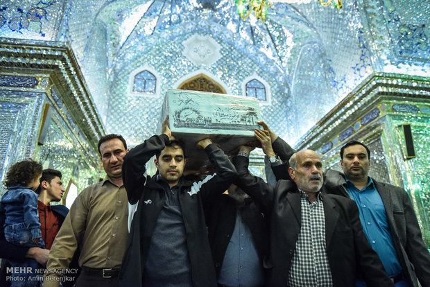 تشییع پیکر پاک 24 شهید گمنام در شیراز