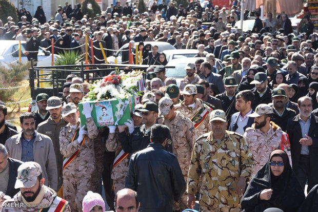 تشییع پیکر مطهر شهید «محمدحسن جلی» در شهرضا‎