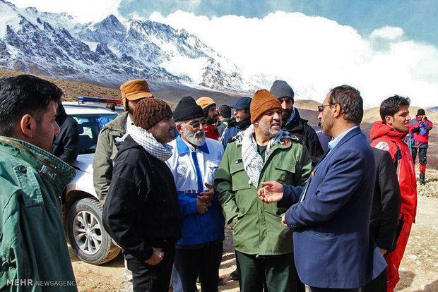 حضور عوامل امدادرسانی در محل سقوط هواپیمای ATR72 آسمان 