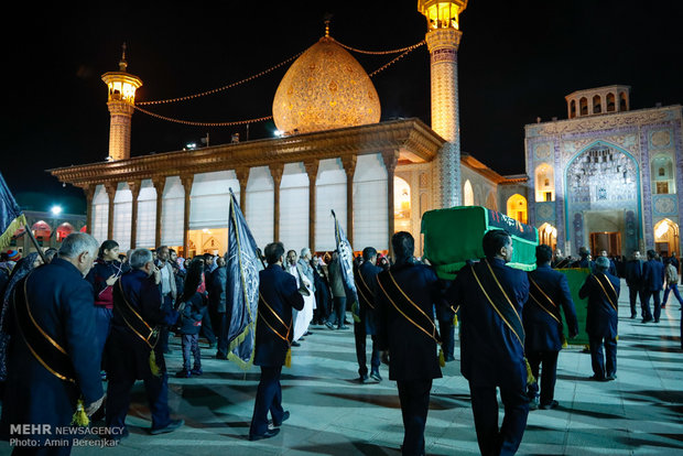 آیین شام غریبان و لاله گردانی شهادت حضرت زهرا (س) در شیراز‎