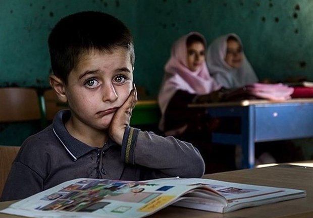 ۱۰۰۰ دانش آموز ترک تحصیل کرده در آذربایجان غربی به تحصیل بازگشتند