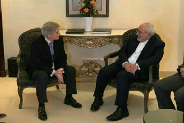 Spanish, Dutch FMs arrive in Tehran for bilateral talks