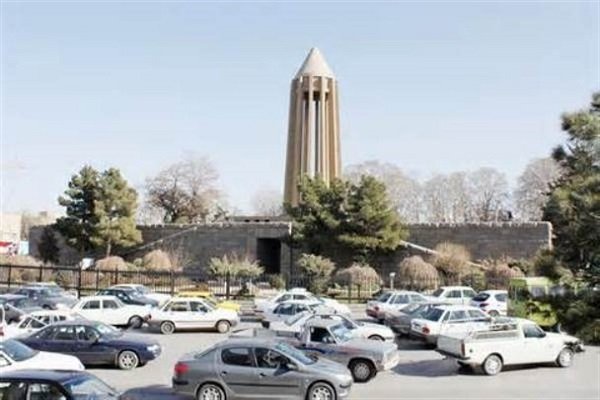 شهرداری و شورای شهر همدان تکلیف ترافیک را روشن کنند 