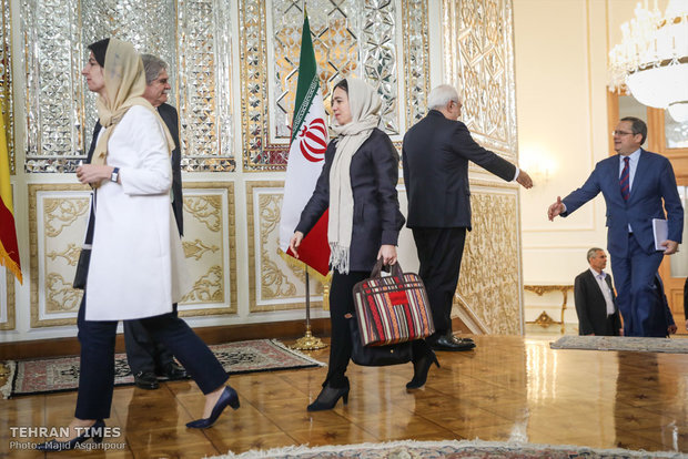 Zarif meets Spanish counterpart in Tehran
