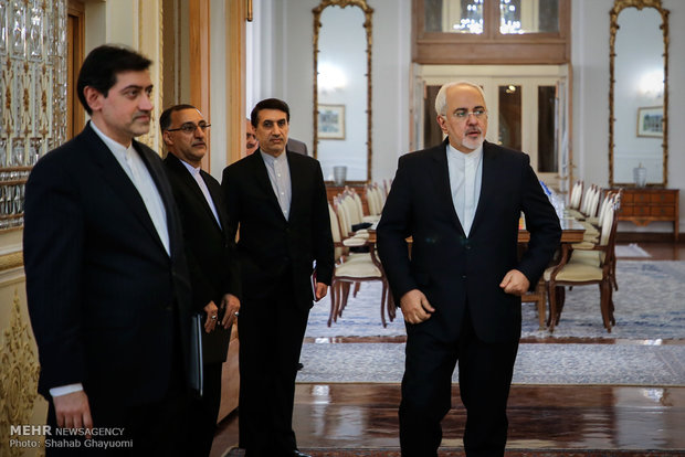 Iranian Foreign Minister Zarif meets Dutch counterpart in Tehran