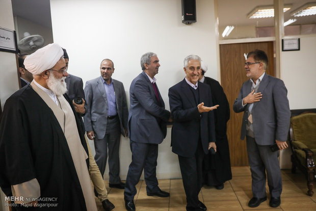 بازدید وزیر علوم از پژوهشگاه فرهنگ و اندیشه اسلامی
