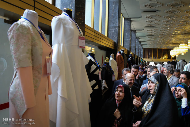 افتتاح مهرجان فجر للموضة والأزياء