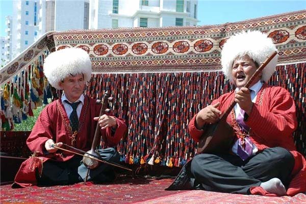 استاندارد ملی «صنایع‌دستی، دوتار ترکمن» تدوین شد