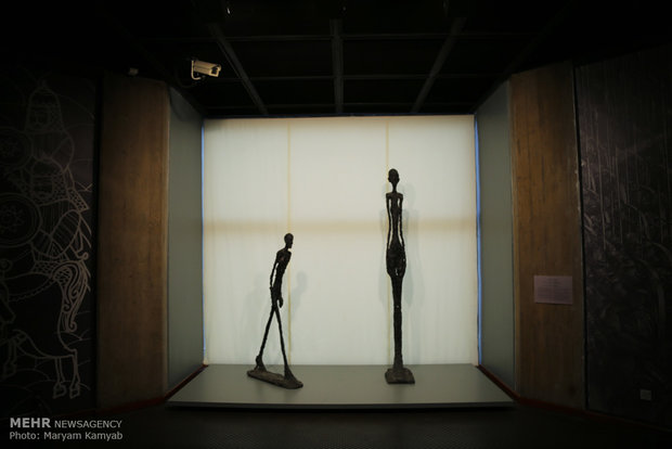 تماثيل "البرتو جاكومتي" في متحف الفنون المعاصرة
