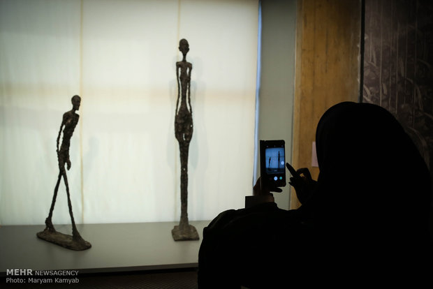 تماثيل "البرتو جاكومتي" في متحف الفنون المعاصرة