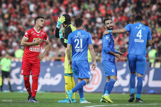 ۲۹ تیرماه دیدار استقلال و پرسپولیس در سوپرجام دیدار تیم های فوتبال استقلال و پرسپولیس - دربی 86