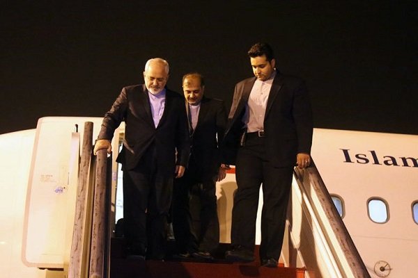 Zarif wraps up 4-nation East Europe tour, returns home