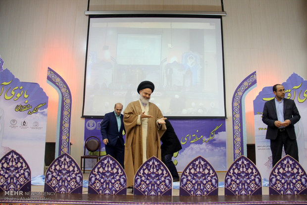 منتدى "سيدة الشمس" في محافظة كلستان شمالي ايران