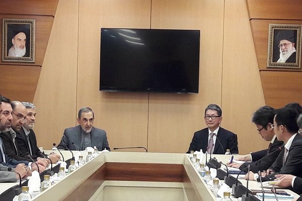 Iran calls on US, Europe to scrap nuclear arms, missiles Iran calls on US, Europe to scrap nuclear arms, missiles